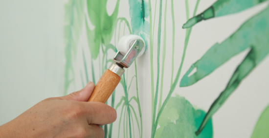 Passer la roulette de tapissier